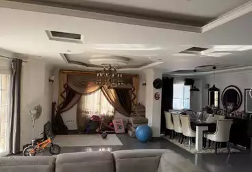 Apartments For sale - 3 rooms - floor 1