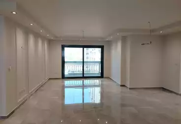 Apartments For sale - 4 rooms - floor 9