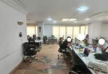 إداري للإيجار - 3 غرف - بالدور 4