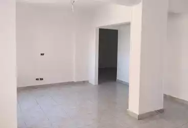 Apartments For sale - 3 rooms - floor 4