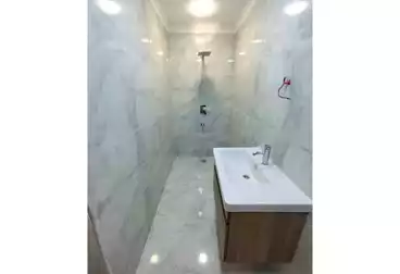 undefined undefined - 3 غرف - بالدور 8