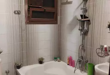 شقق للبيع - 3 غرف - بالدور 1