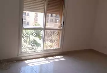 Apartments For rent - 3 rooms - floor 5