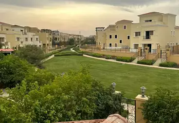 فلل للإيجار - 5 غرف