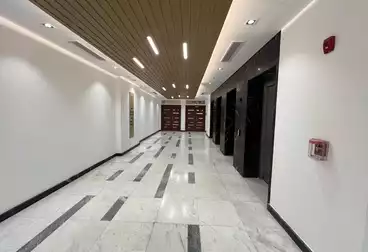 إداري للبيع - 1 غرف - بالدور 3