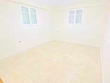 شقق للبيع - 2 غرف - بالدور 0