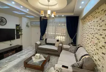 Apartments For sale - 2 rooms - floor 7