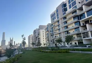 شقق للبيع - 4 غرف - بالدور 3