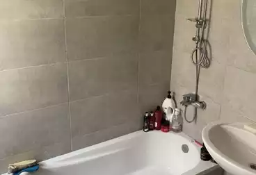 شقق للبيع - 2 غرف - بالدور 5