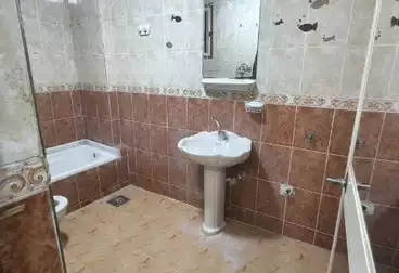 Apartments For sale - 2 rooms - floor 4