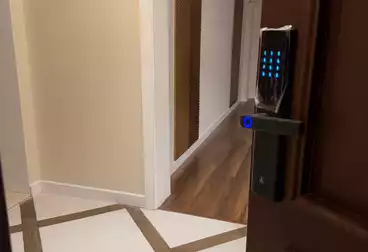 شقق للبيع - 3 غرف - بالدور 1