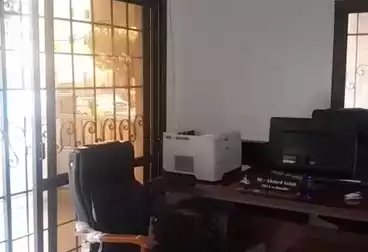 Administrative For rent - 6 rooms - floor 0