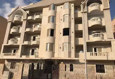 Apartments For sale - 3 rooms - floor 1