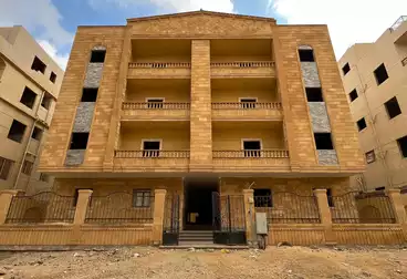 Apartments For sale - 4 rooms - floor 1