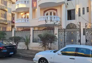 Separate Villa For sale - 11 rooms