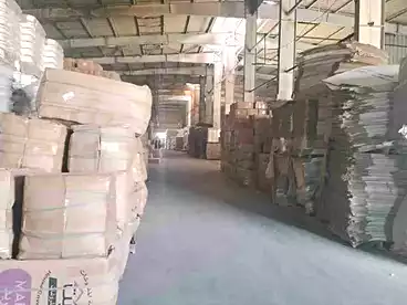مصنع للإيجار