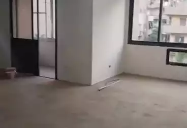 مكاتب للإيجار - 4 غرف - بالدور 3