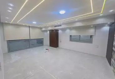 إداري للإيجار - 3 غرف - بالدور 12