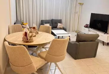 شقق للإيجار - 2 غرف - بالدور 1