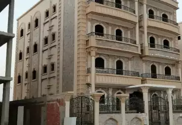 Building For sale - 3 rooms