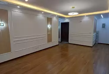 شقق للبيع - 3 غرف - بالدور 1