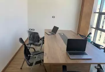 مكاتب للإيجار - 2 غرف - بالدور 1