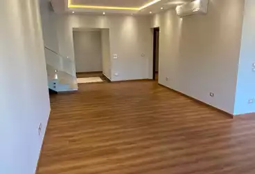 Penthouse For rent - 3 rooms - floor 4