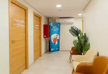 مركز طبي للإيجار - 7 غرف - بالدور 1