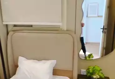 شقق للبيع - 6 غرف - بالدور 14