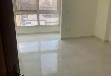 Apartments For rent - 3 rooms - floor 5