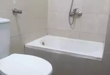 شقق للبيع - 4 غرف - بالدور 0