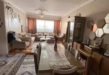 Apartments For sale - 2 rooms - floor 6