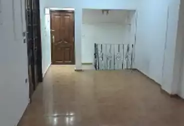 دوبلكس للإيجار - 4 غرف - بالدور 0