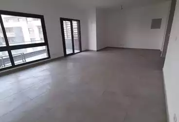 شقق للبيع - 3 غرف - بالدور 1