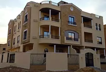 شقق للبيع - 4 غرف - بالدور 1