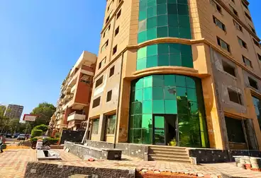 مقر إداري للإيجار - 10 غرف - بالدور 5