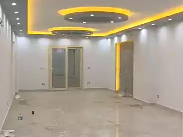 مكاتب للإيجار - 3 غرف - بالدور 3