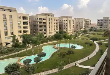 Apartments For sale - 3 rooms - floor 4