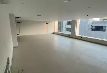 إداري للإيجار - 1 غرف - بالدور 1