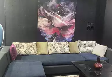 شقق للبيع - 5 غرف - بالدور 1