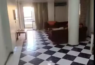 شقق مفروشة للبيع - 3 غرف - بالدور 11