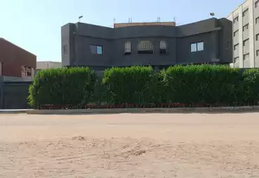 تجاري للبيع