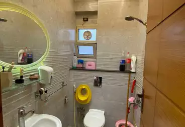 شقق للبيع - 3 غرف - بالدور 1