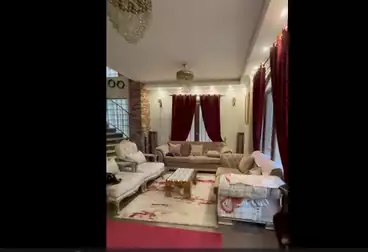 توين هاوس للبيع - 4 غرف