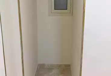 Apartments For sale - 2 rooms - floor 8