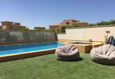 تاون هاوس للبيع - 5 غرف