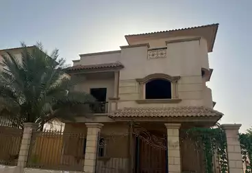 فيلا منفصلة للبيع - 4 غرف