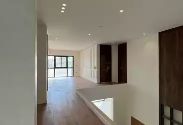 دوبلكس للإيجار - 3 غرف - بالدور 2