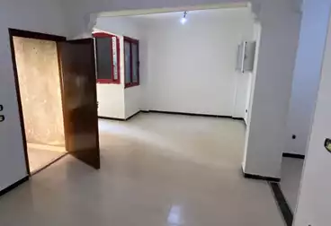 Apartments For sale - 2 rooms - floor 5