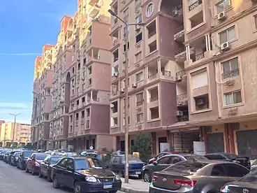 شقق للبيع - 3 غرف - بالدور 1